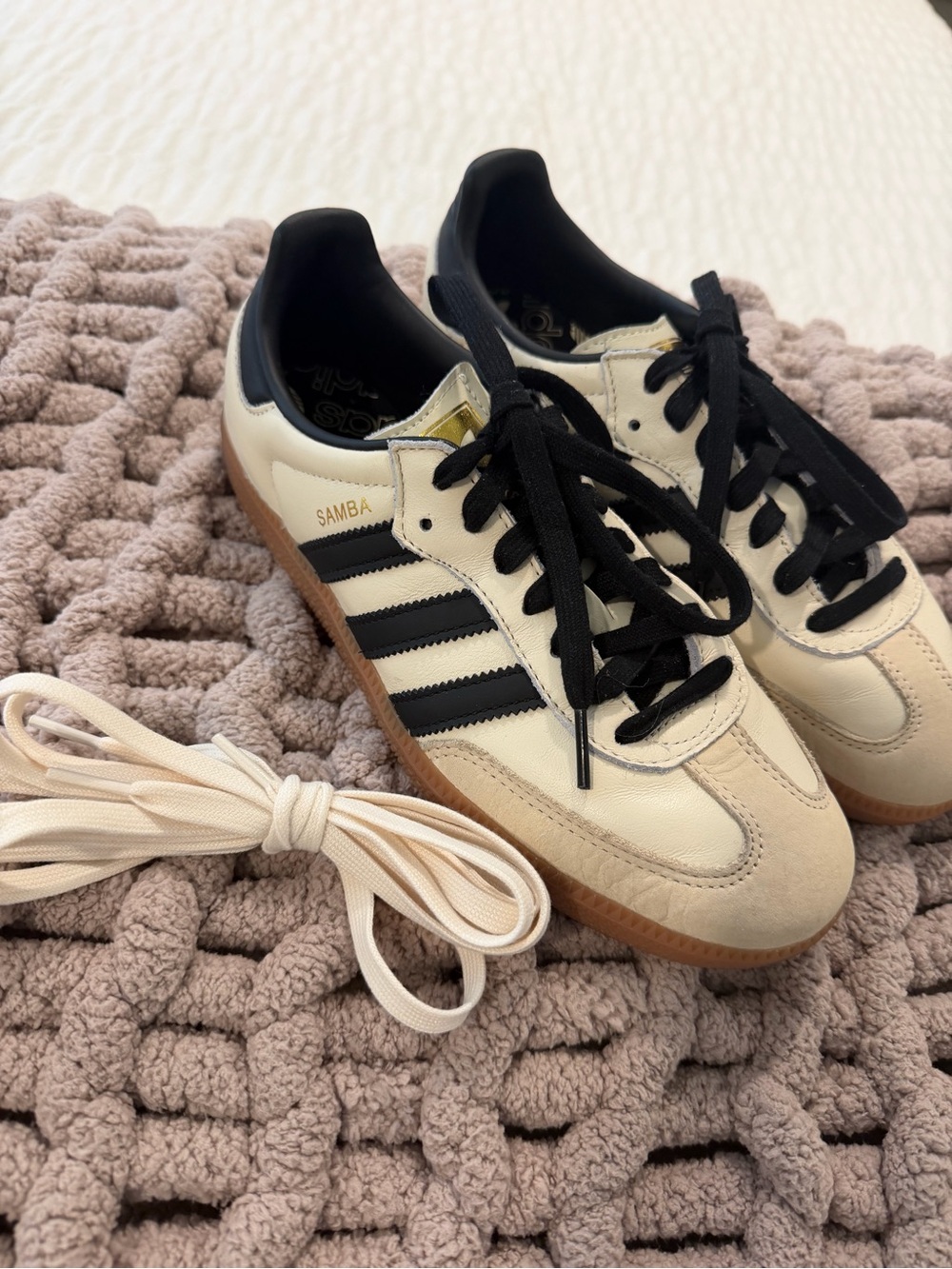 Adidas Samba Sneakers in Cream with Black Stripes - Size 8